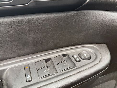 Used 2015 Chevrolet Traverse LT FWD image 17