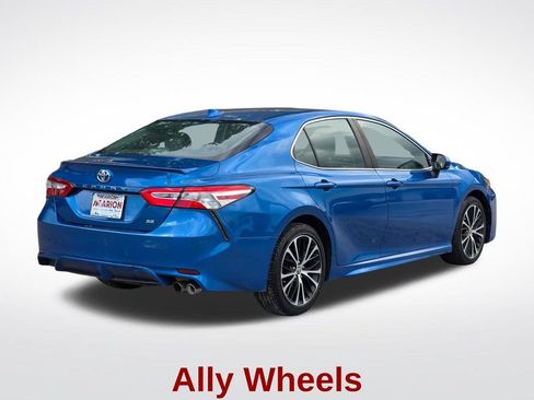 Used 2020 Toyota Camry SE FWD image 15
