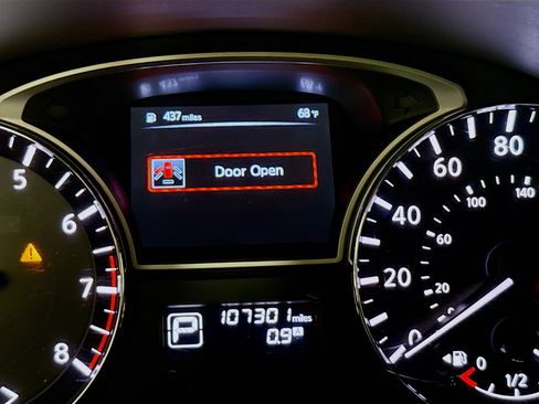 Used 2014 Nissan Altima 2.5 S w/ Display Audio Package image 13