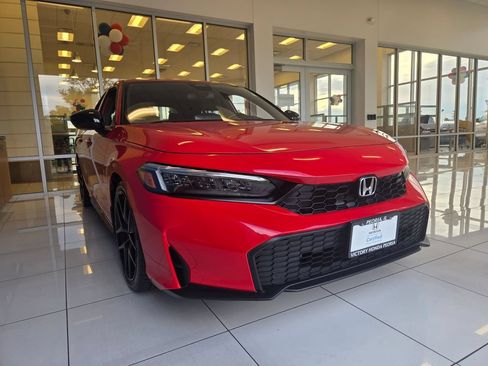 Certified 2025 Honda Civic Sport image 3