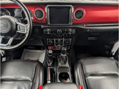 Used 2020 Jeep Gladiator Rubicon w/ Dual Top Group AWD/4WD image 14