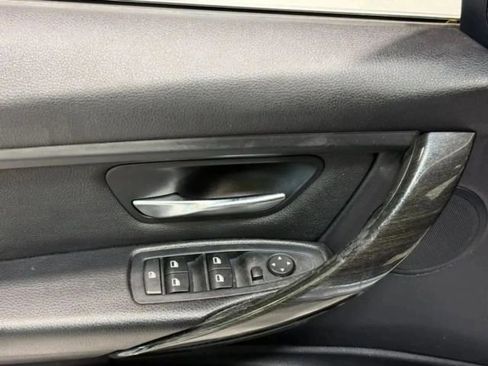 Used 2015 BMW 320i 320i w/ Sport Package image 12