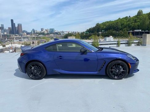 Certified 2024 Toyota GR86 Premium RWD image 3