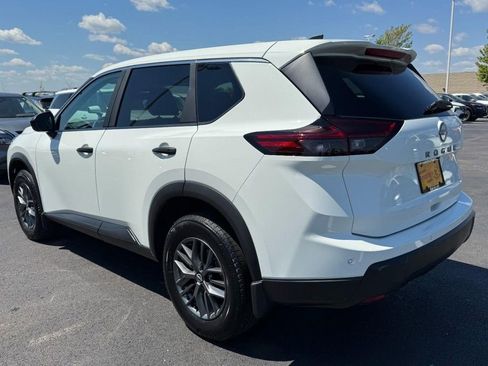 Used 2025 Nissan Rogue S FWD image 5