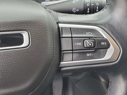 Used 2022 Jeep Compass Latitude image 18