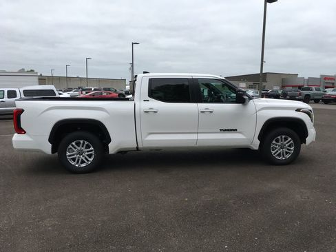 New 2026 Toyota Tundra SR5 w/ SR5 Premium Package AWD/4WD image 8