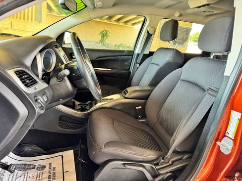 Used 2014 Dodge Journey American Value Package w/ Flexible Seating Group FWD image 11