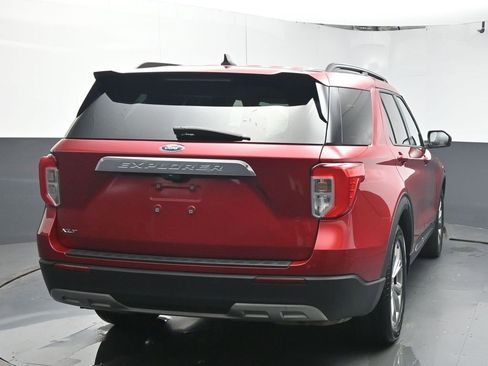 Used 2021 Ford Explorer XLT w/ Equipment Group 202A image 7