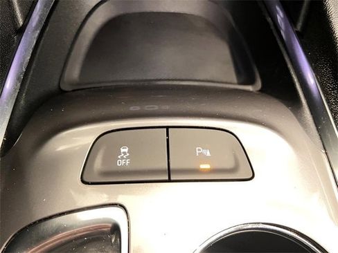 Certified 2024 Chevrolet Malibu LT image 24