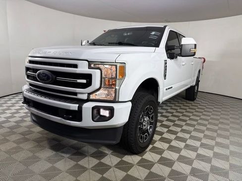 Certified 2022 Ford F250 Lariat w/ Lariat Ultimate Package AWD/4WD image 4