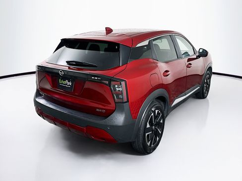 Used 2025 Nissan Kicks SV AWD/4WD image 9