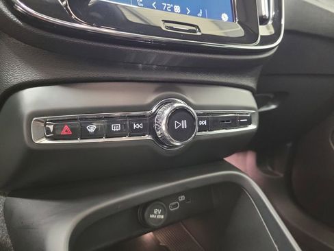 Certified 2023 Volvo C40 P8 Recharge Ultimate image 30