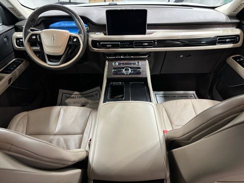 Used 2021 Lincoln Aviator Reserve w/ Equipment Group 201A image 17