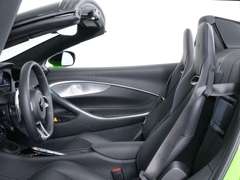 New 2026 McLaren Artura Spider RWD image 4