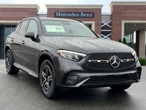 Certified 2025 Mercedes-Benz GLC 300 4MATIC image 3