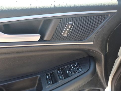 Used 2024 Ford Edge SEL AWD/4WD image 13