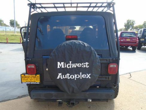 Used 2006 Jeep Wrangler X AWD/4WD image 8