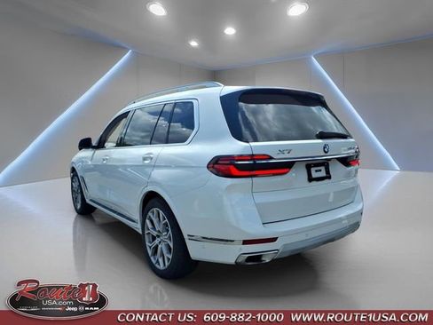 Used 2025 BMW X7 xDrive40i AWD/4WD image 6