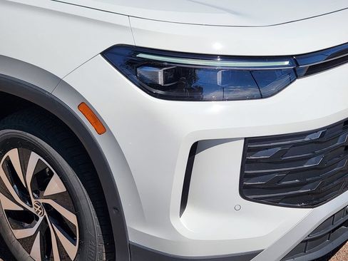 New 2026 Volkswagen Tiguan S AWD/4WD image 28