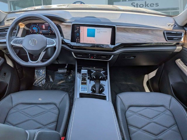 New 2026 Volkswagen Atlas SE FWD image 16