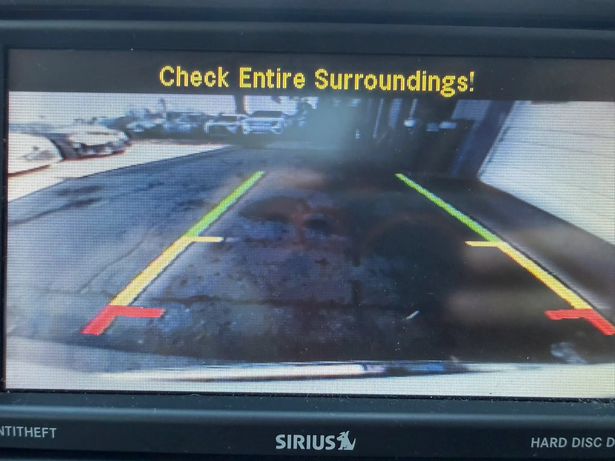 Used 2016 Chrysler Town & Country Touring-L FWD image 21