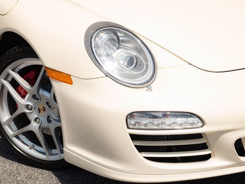 Used 2011 Porsche 911 Carrera S RWD image 28