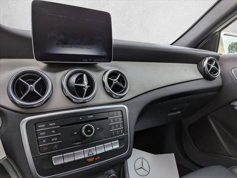 Used 2019 Mercedes-Benz GLA 250 image 13
