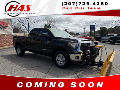 Used 2018 Toyota Tundra SR5 AWD/4WD image 8