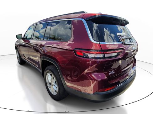 Used 2024 Jeep Grand Cherokee L Laredo w/ Trailer Tow Package RWD image 6