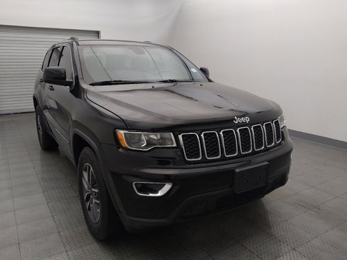 Used 2020 Jeep Grand Cherokee Laredo w/ Laredo X Package image 14
