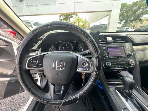 Used 2019 Honda Civic LX image 8