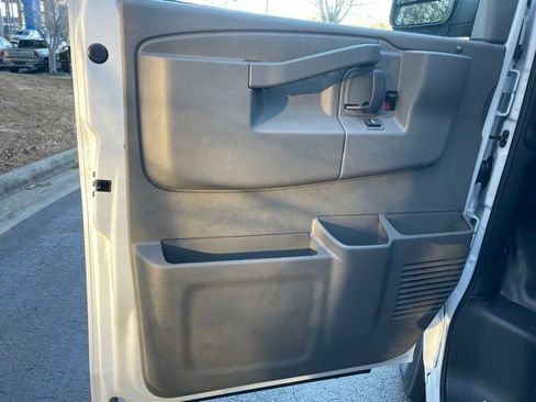 New 2025 Chevrolet Express 3500 Extended w/ Driver Convenience Package RWD image 9