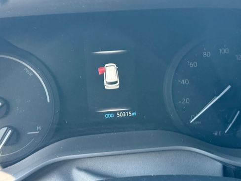 Used 2024 Toyota Sienna XLE image 16