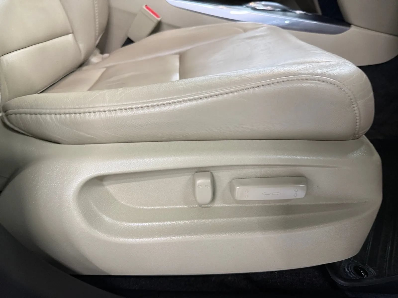 Used 2018 Acura MDX w/ Technology Package AWD/4WD image 32