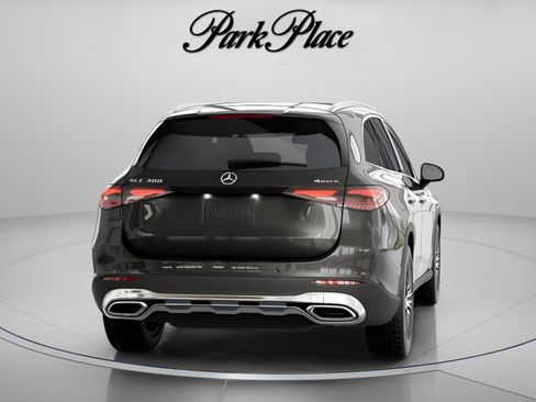 Used 2026 Mercedes-Benz GLC 300 4MATIC image 17