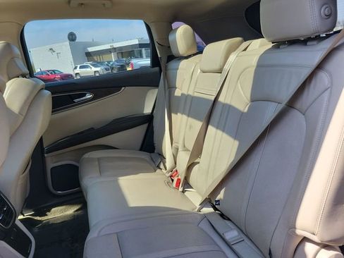 Used 2020 Lincoln Nautilus Reserve w/ Equipment Group 201A FWD image 37