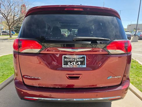 Used 2019 Chrysler Pacifica Limited w/ Advanced Safetytec Group image 6
