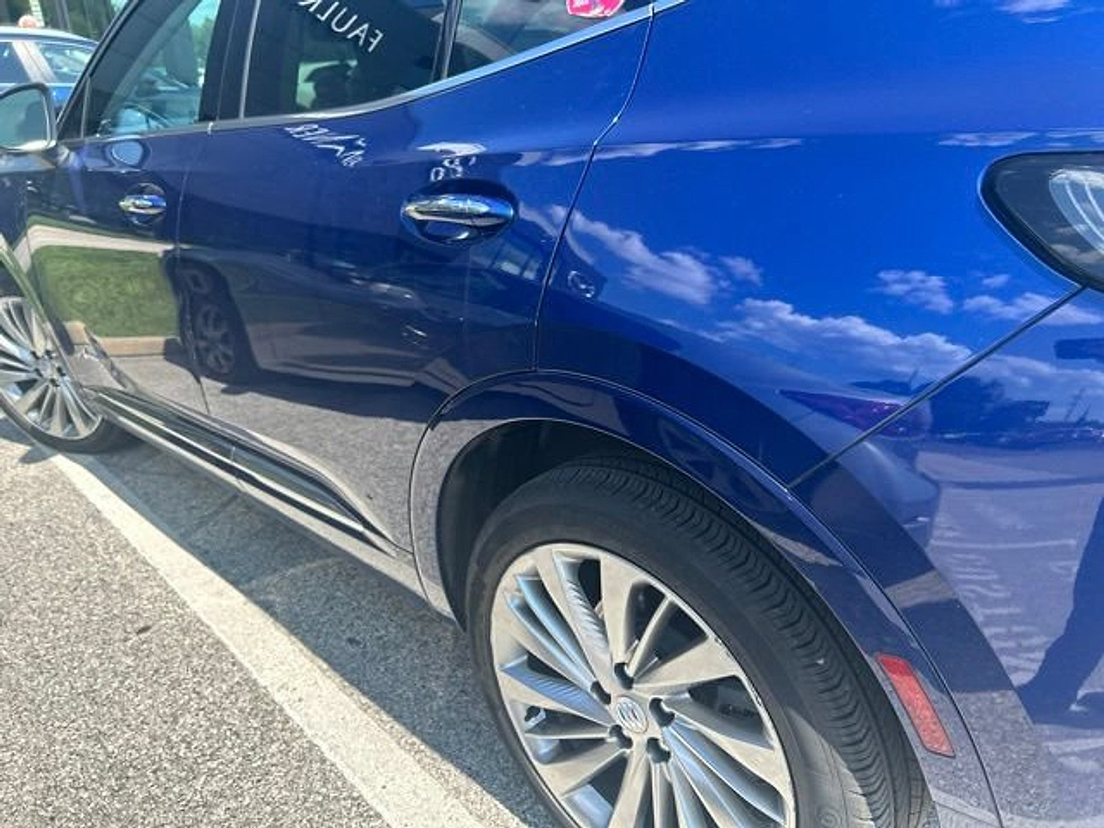 Used 2024 Buick Envision Avenir AWD/4WD image 34