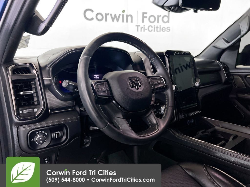 Used 2024 RAM 1500 Limited AWD/4WD image 3