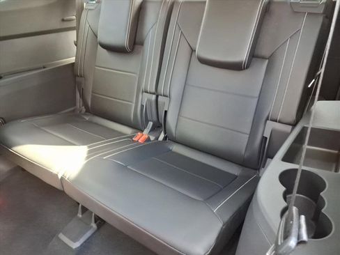 Used 2022 Volkswagen Atlas SE image 9