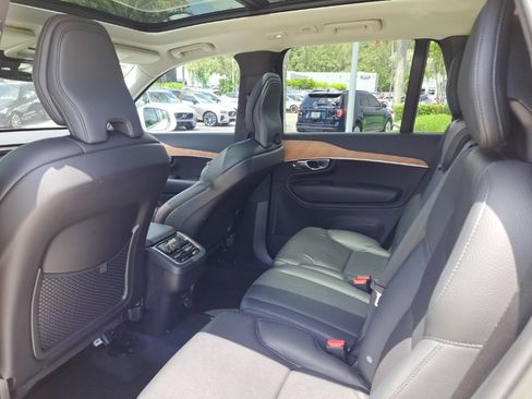 Used 2023 Volvo XC90 B6 Core image 7