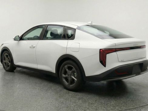 Used 2025 Kia K4 LXS image 6