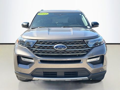 Used 2021 Ford Explorer King Ranch w/ Premium Technology Package image 8