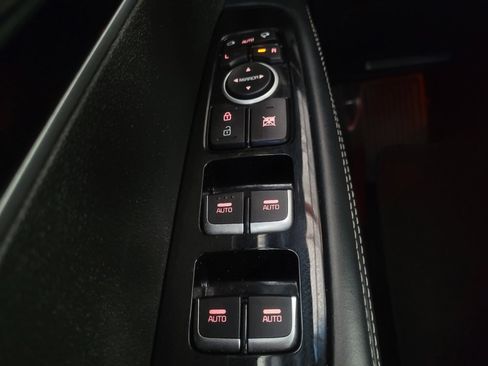 Used 2017 Kia Sorento SX image 27