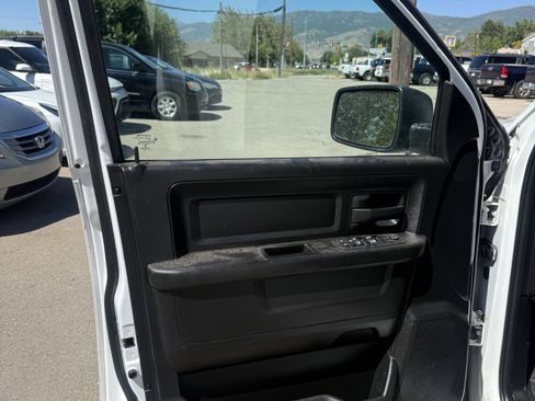 Used 2019 RAM 1500 ST w/ Popular Equipment Group AWD/4WD image 18