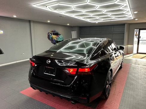 Used 2019 Nissan Altima 2.5 Platinum FWD image 6