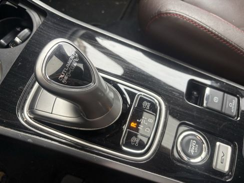 Used 2018 Mitsubishi Outlander GT image 18