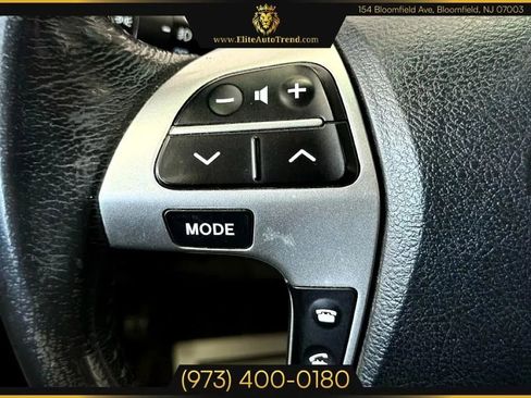 Used 2012 Toyota Highlander Limited image 12