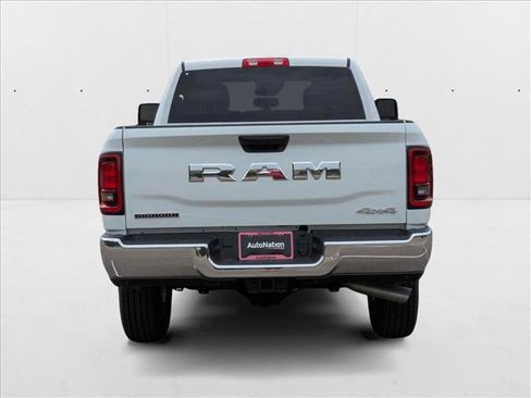 New 2025 RAM 2500 Big Horn AWD/4WD image 8