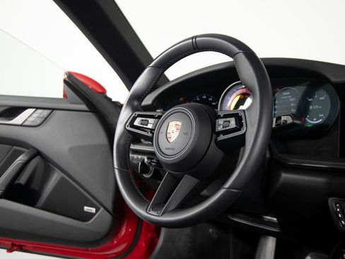 Certified 2024 Porsche 911 Carrera image 36